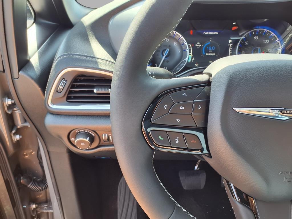 new 2025 Chrysler Pacifica car, priced at $49,995