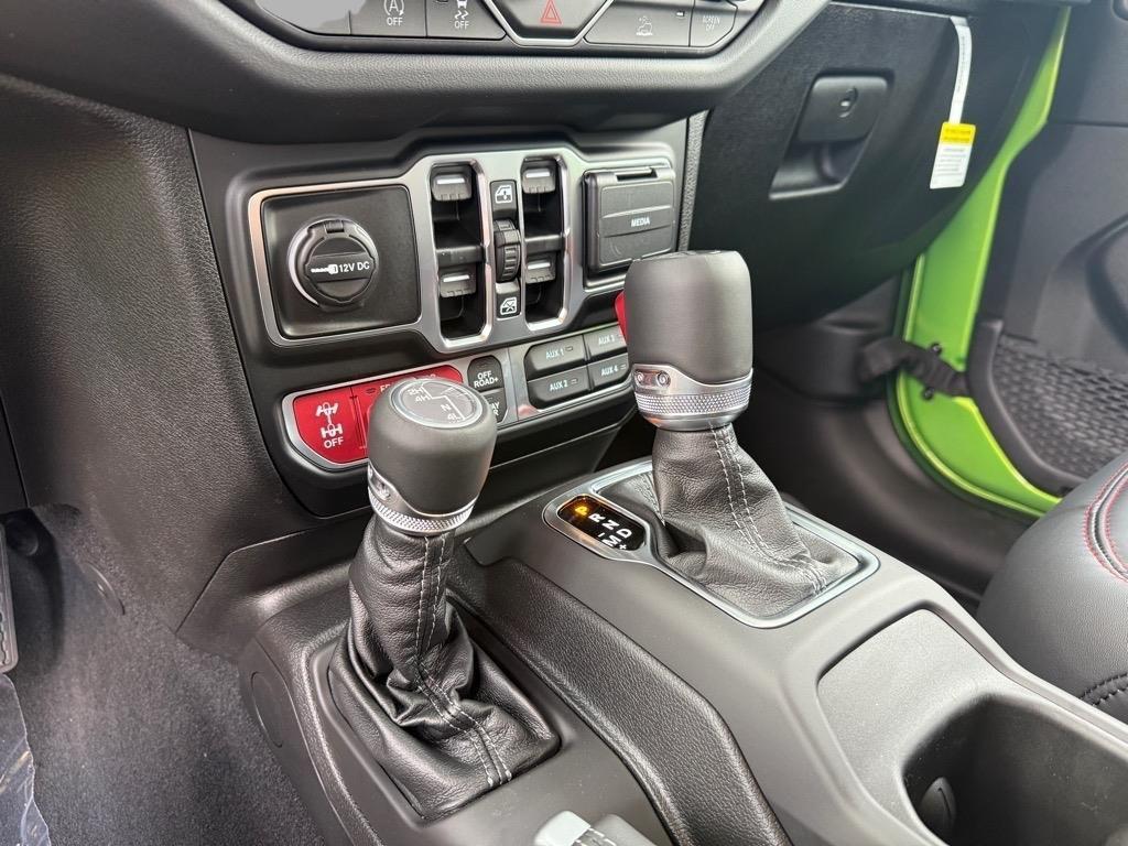 new 2025 Jeep Gladiator car, priced at $50,858