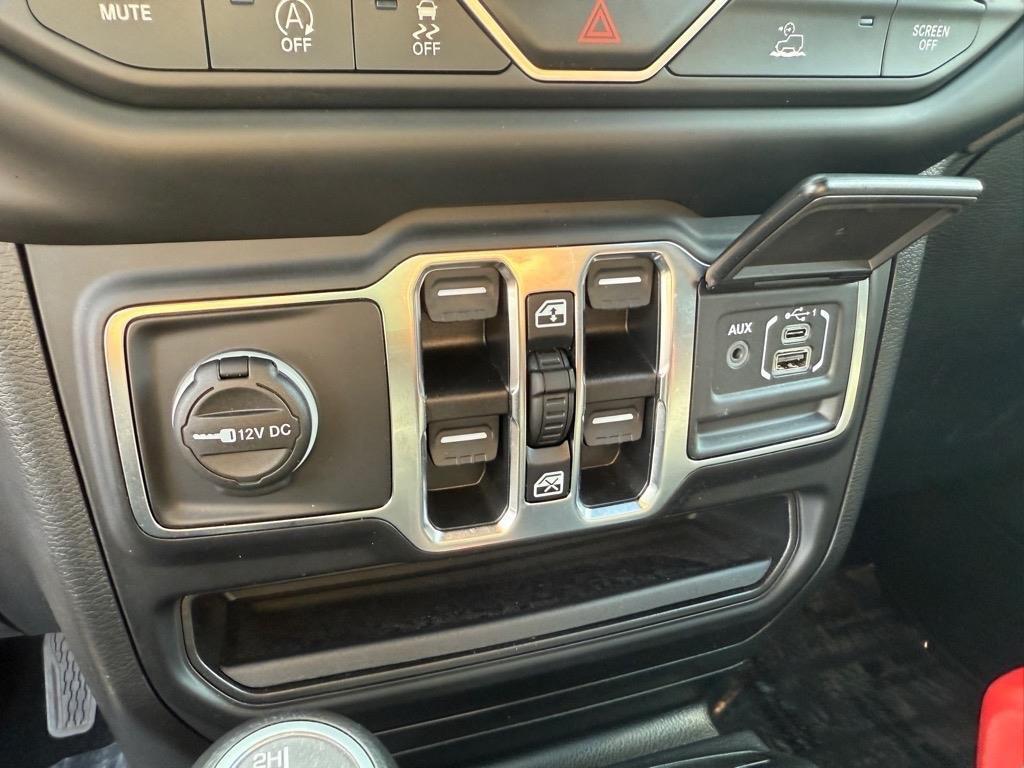 used 2021 Jeep Gladiator car, priced at $30,550