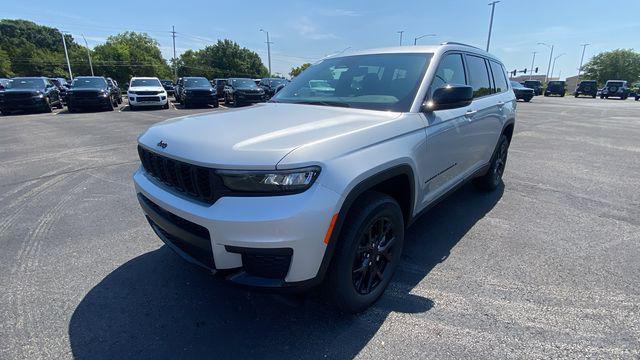 new 2024 Jeep Grand Cherokee L car, priced at $39,530