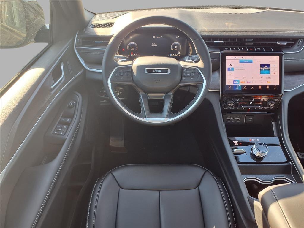 new 2025 Jeep Grand Cherokee L car, priced at $50,924