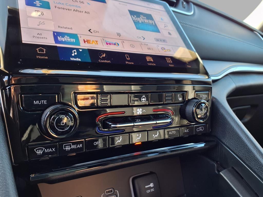 new 2025 Jeep Grand Cherokee L car, priced at $50,924