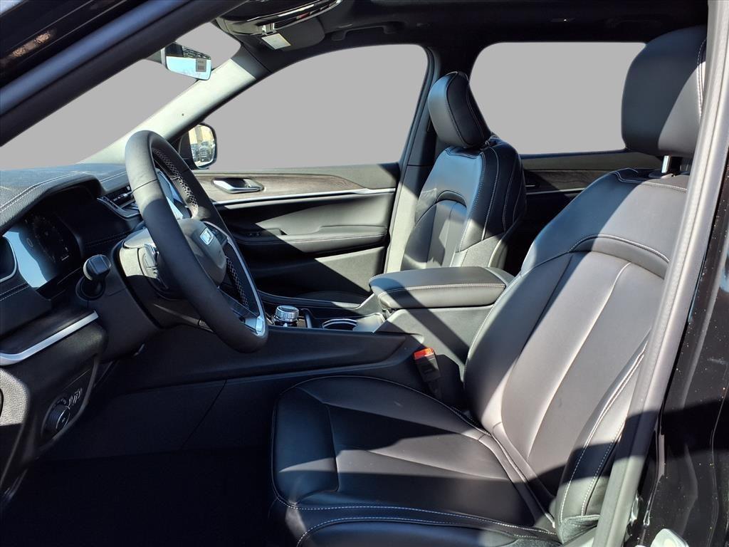 new 2025 Jeep Grand Cherokee L car, priced at $50,924