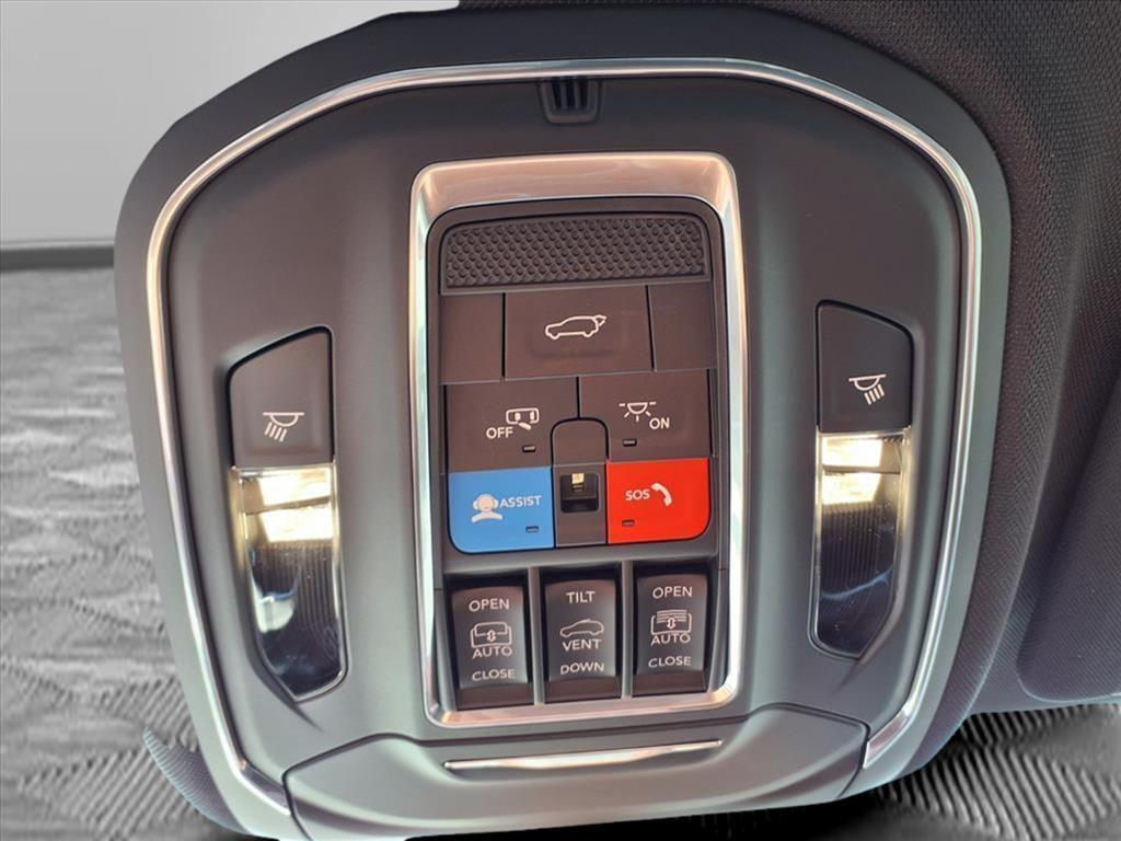 new 2025 Jeep Grand Cherokee L car, priced at $50,924