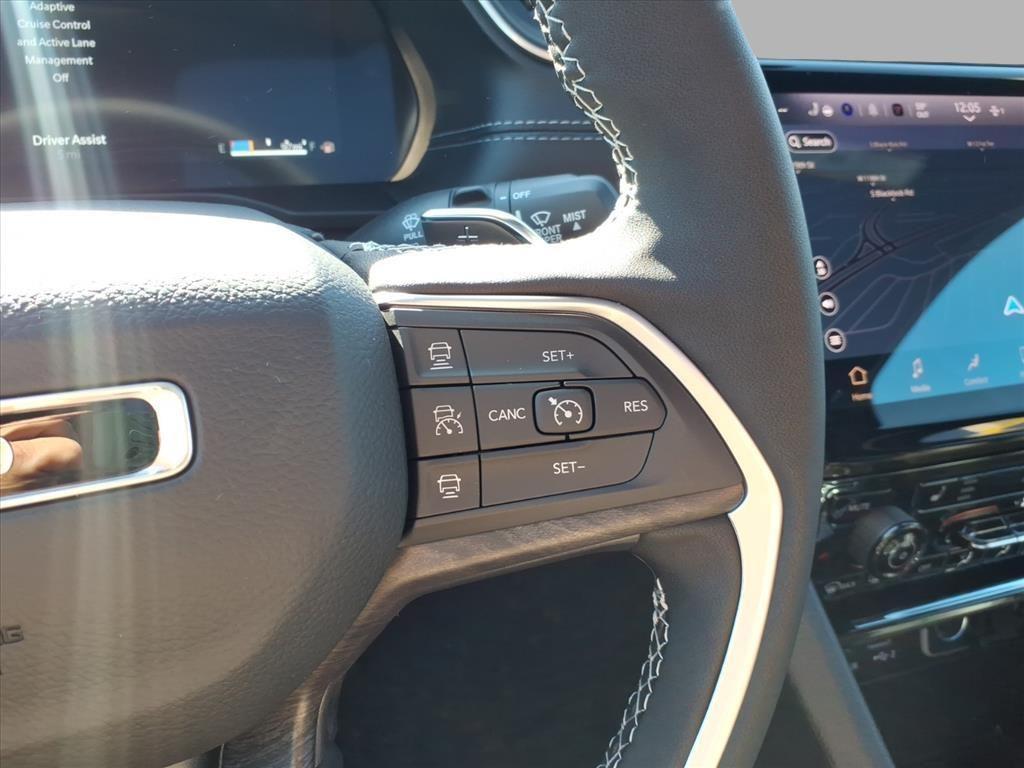 new 2025 Jeep Grand Cherokee L car, priced at $48,369