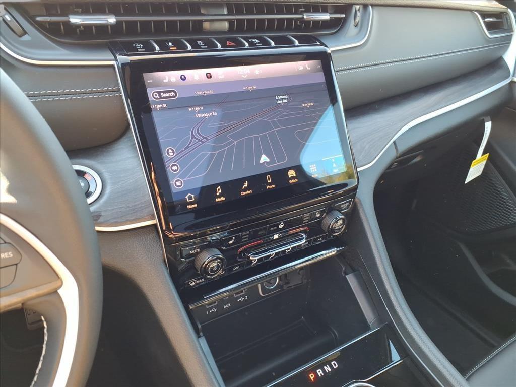 new 2025 Jeep Grand Cherokee L car, priced at $48,369