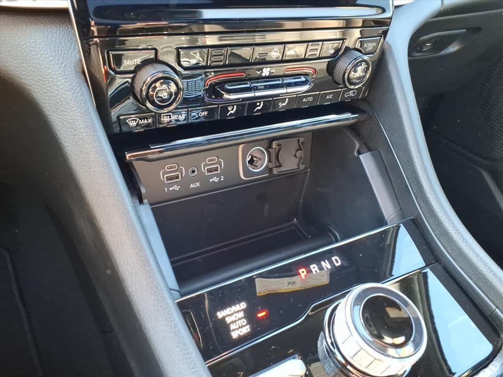 new 2025 Jeep Grand Cherokee L car, priced at $48,369