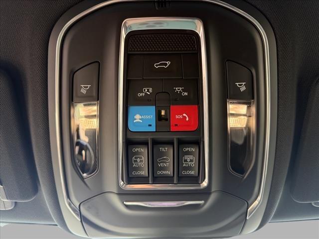 new 2025 Jeep Grand Cherokee car, priced at $45,859