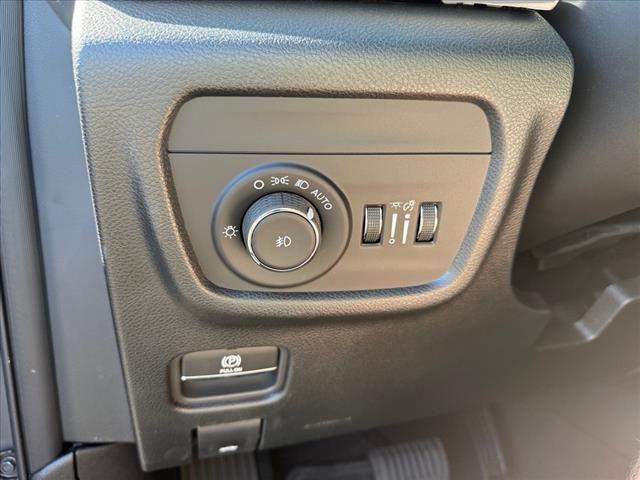 new 2025 Jeep Grand Cherokee car, priced at $45,859