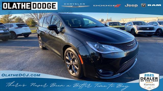 used 2020 Chrysler Pacifica car, priced at $21,995