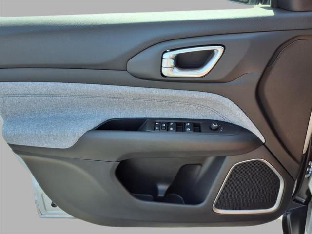 new 2025 Jeep Compass car, priced at $29,900