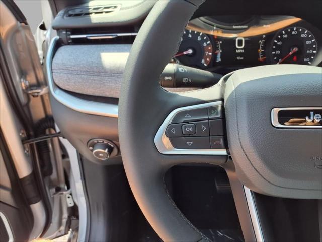 new 2025 Jeep Compass car, priced at $29,900