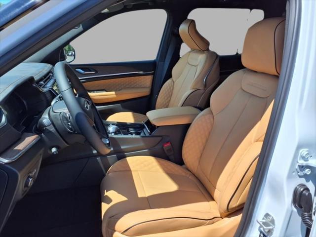 new 2025 Jeep Grand Cherokee car, priced at $54,899