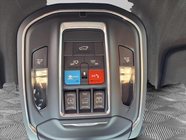 new 2025 Jeep Grand Cherokee car, priced at $54,899