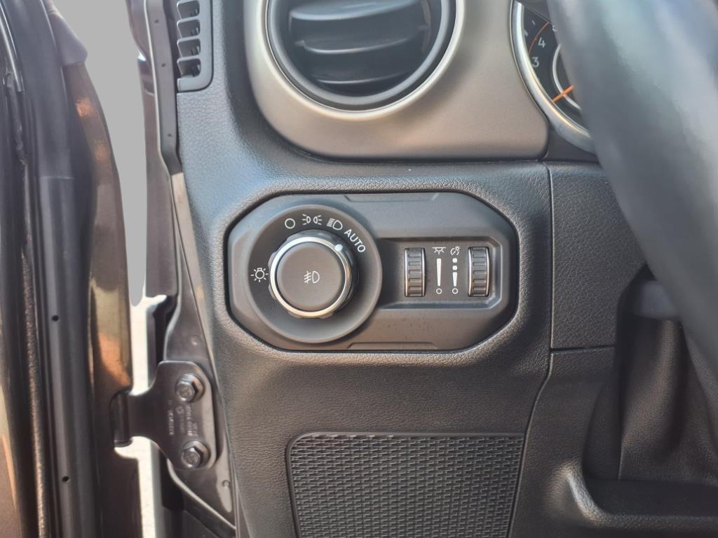 used 2021 Jeep Wrangler Unlimited car, priced at $31,787
