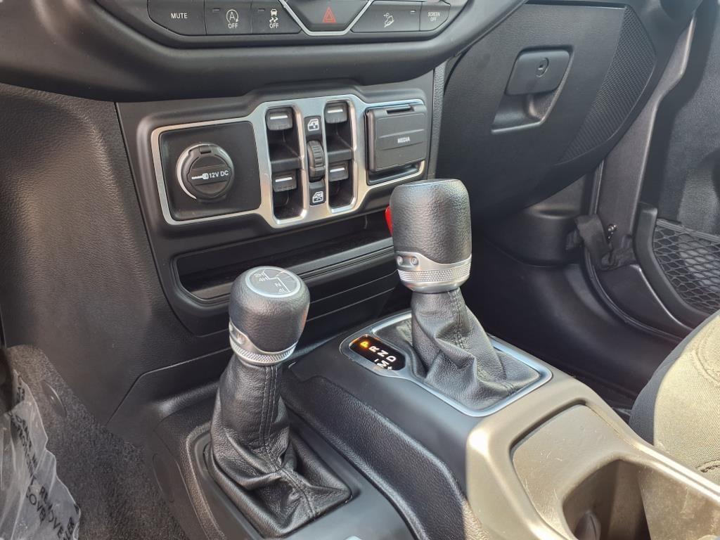 used 2021 Jeep Wrangler Unlimited car, priced at $31,787