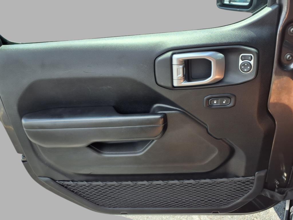 used 2021 Jeep Wrangler Unlimited car, priced at $31,787