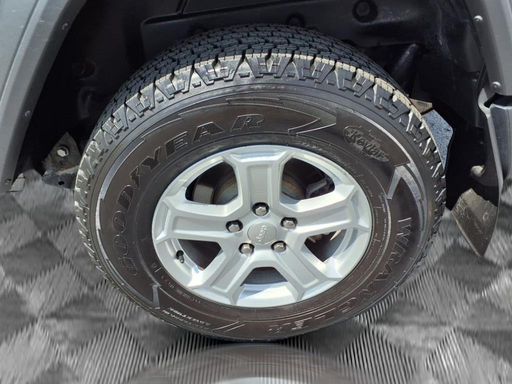 used 2021 Jeep Wrangler Unlimited car, priced at $31,787