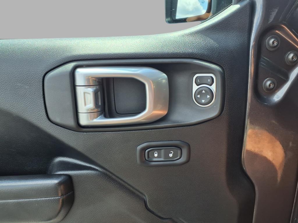 used 2021 Jeep Wrangler Unlimited car, priced at $31,787