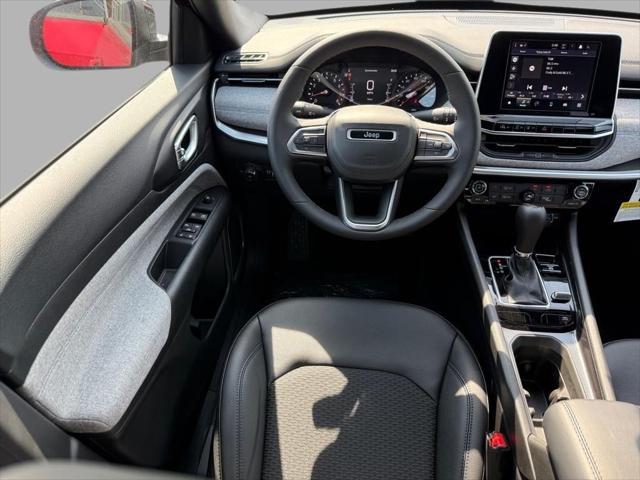 new 2025 Jeep Compass car, priced at $28,995