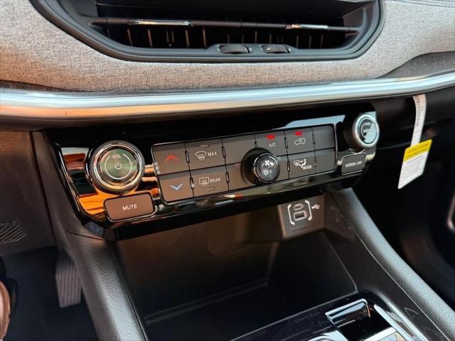 new 2025 Jeep Compass car, priced at $28,995