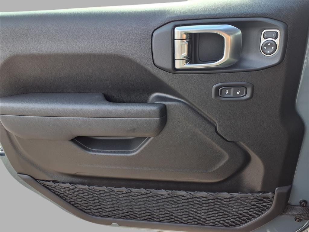 new 2026 Jeep Wrangler car, priced at $50,285