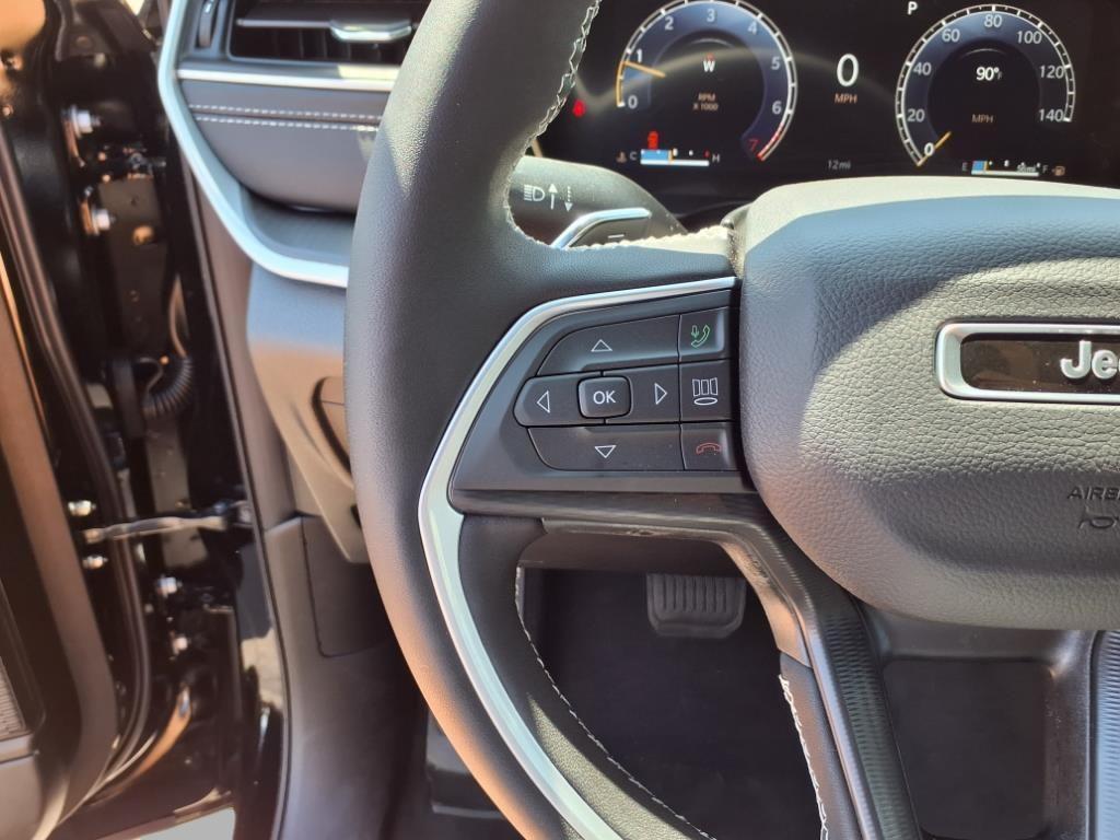 new 2025 Jeep Grand Cherokee L car, priced at $41,539