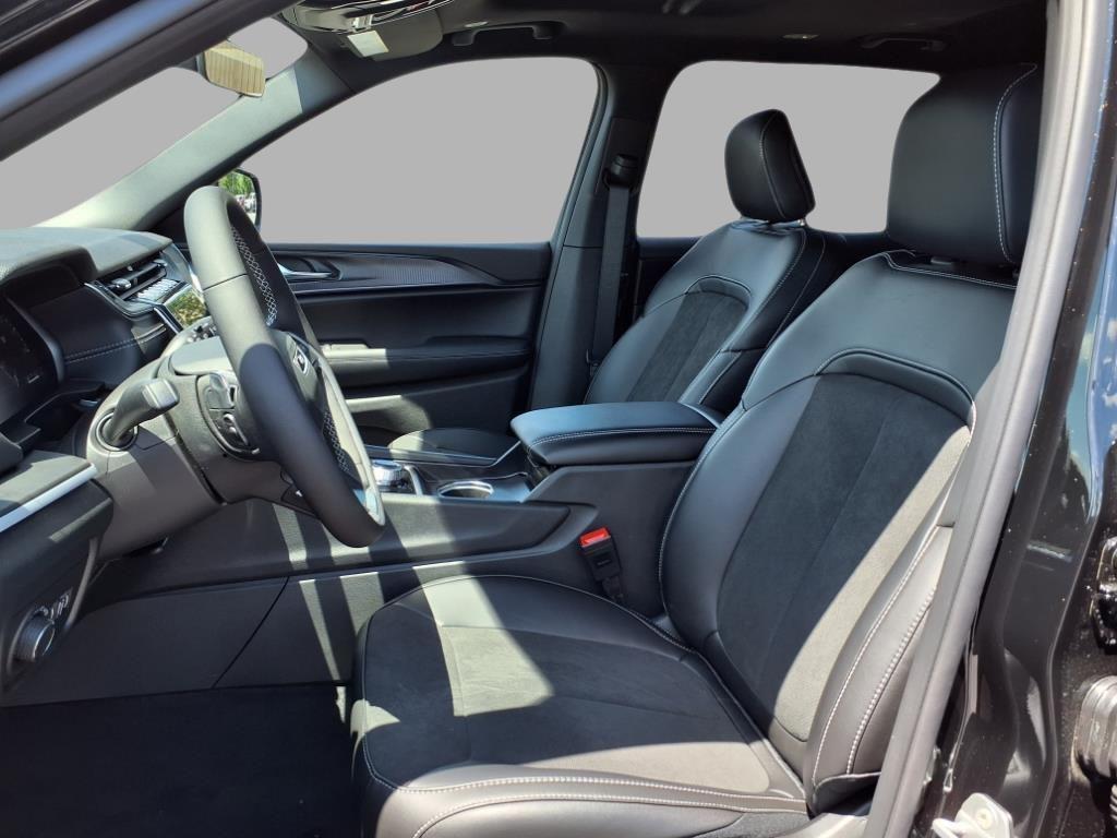 new 2025 Jeep Grand Cherokee L car, priced at $41,539