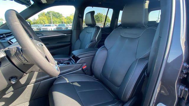 new 2025 Jeep Grand Cherokee car, priced at $63,165