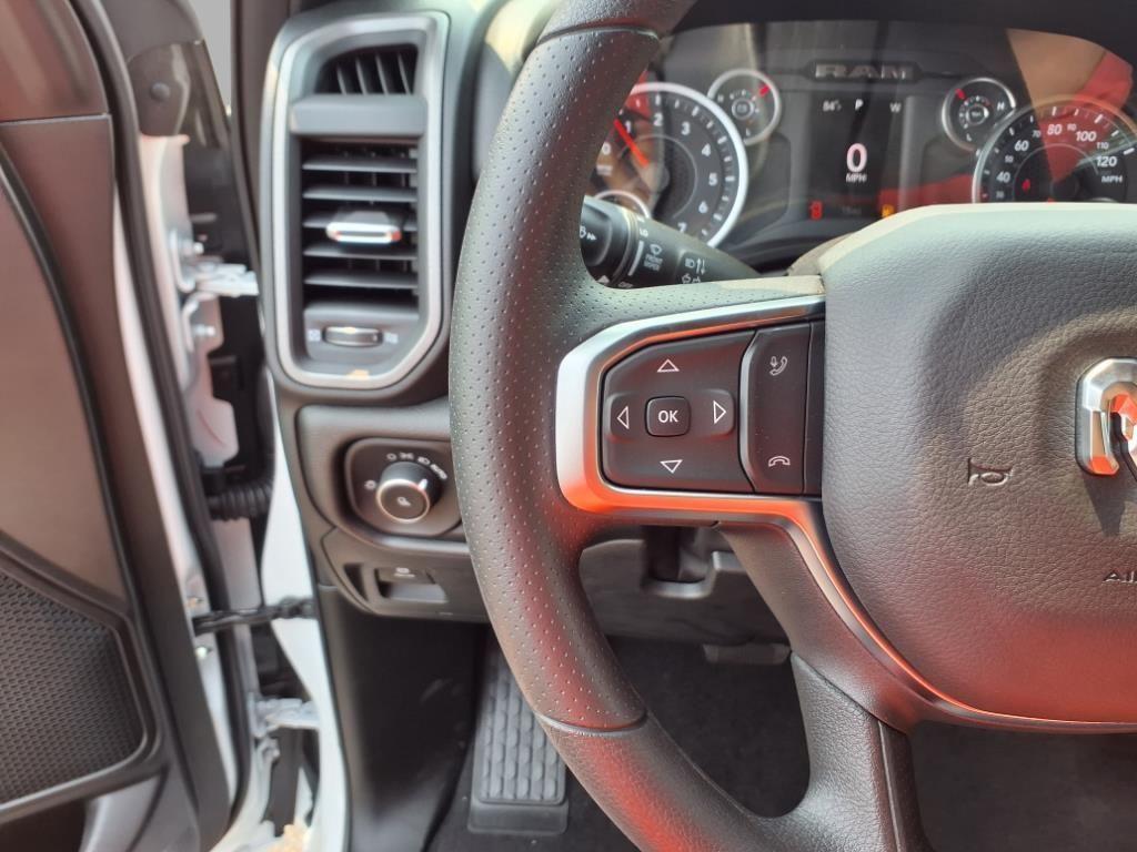 new 2025 Ram 1500 car, priced at $41,620