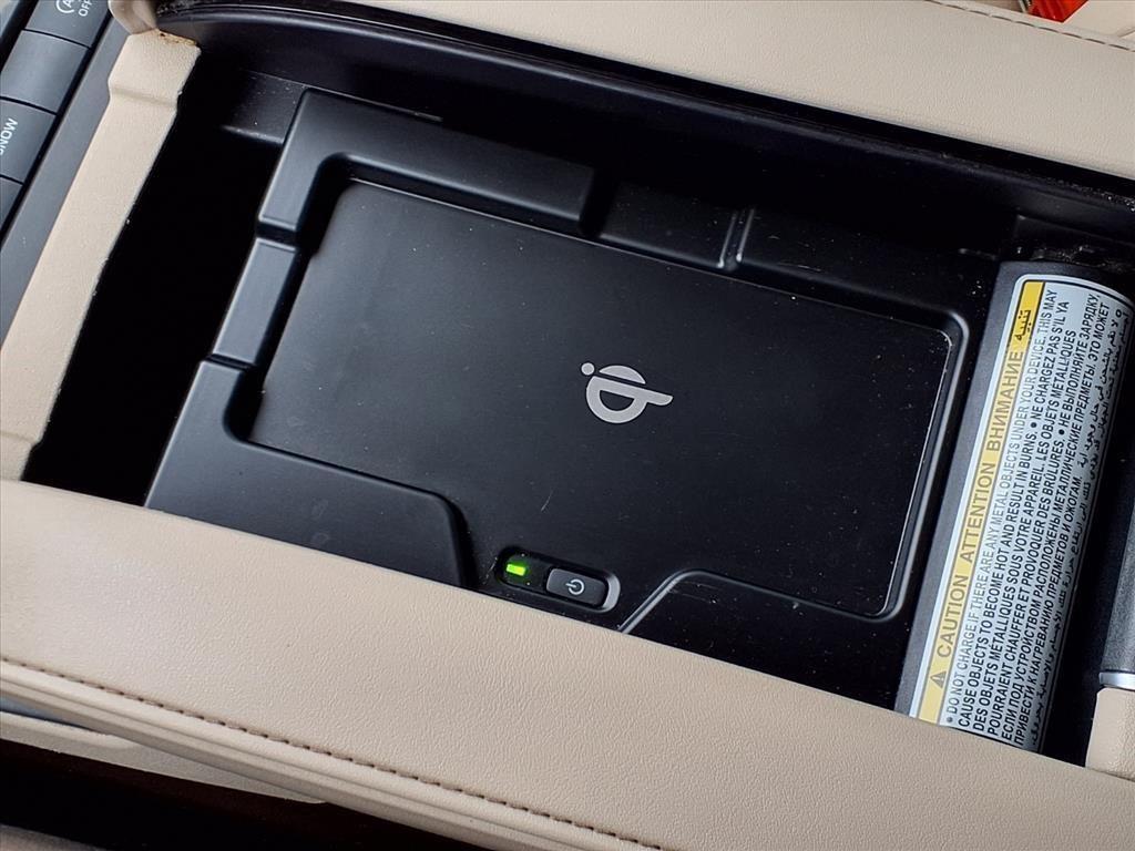 used 2022 Toyota Highlander car, priced at $31,935