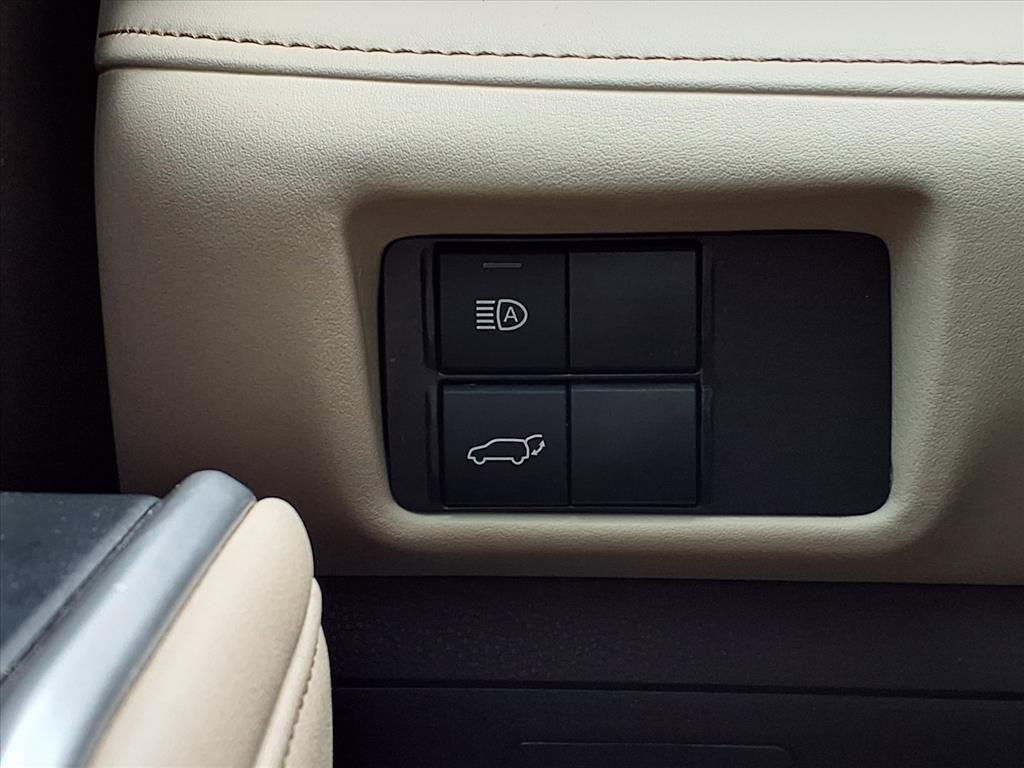 used 2022 Toyota Highlander car, priced at $31,935