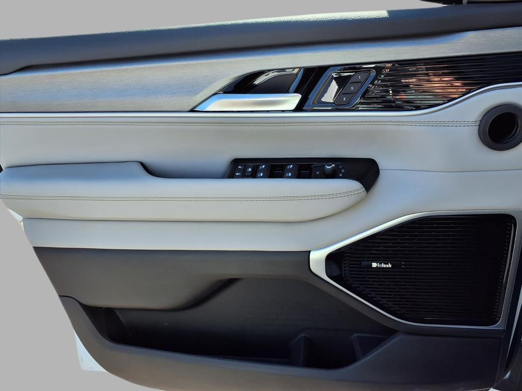 new 2025 Jeep Wagoneer car, priced at $75,980