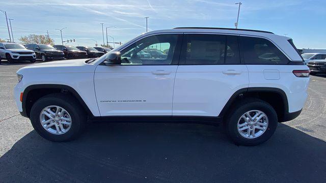 new 2025 Jeep Grand Cherokee car, priced at $42,625