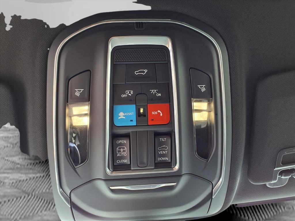 new 2025 Jeep Grand Cherokee car, priced at $36,993