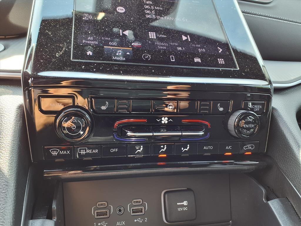 new 2025 Jeep Grand Cherokee car, priced at $36,993