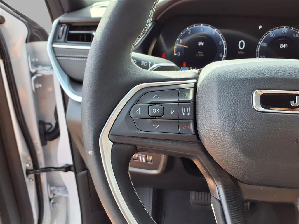 new 2025 Jeep Grand Cherokee car, priced at $36,993