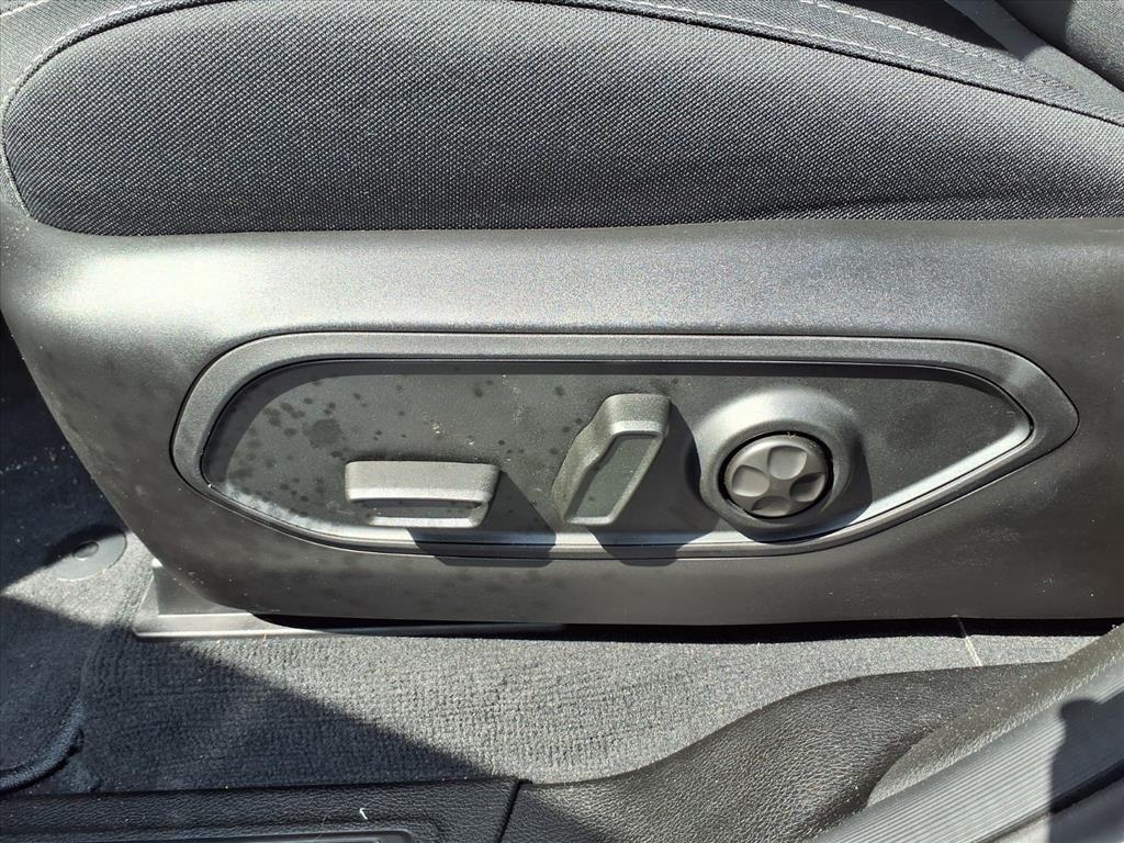 new 2025 Jeep Grand Cherokee car, priced at $36,993