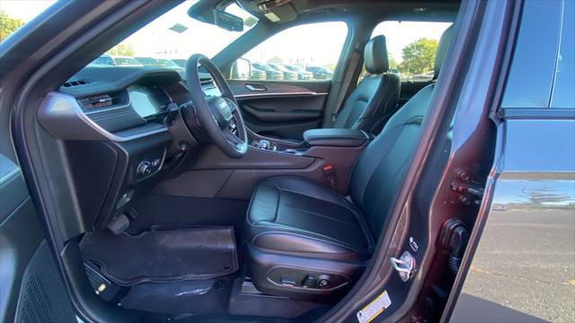 new 2025 Jeep Grand Cherokee car, priced at $46,811
