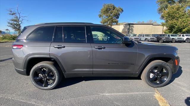 new 2025 Jeep Grand Cherokee car, priced at $46,811