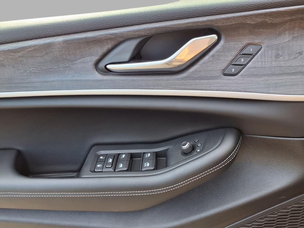 new 2025 Jeep Grand Cherokee car, priced at $43,203