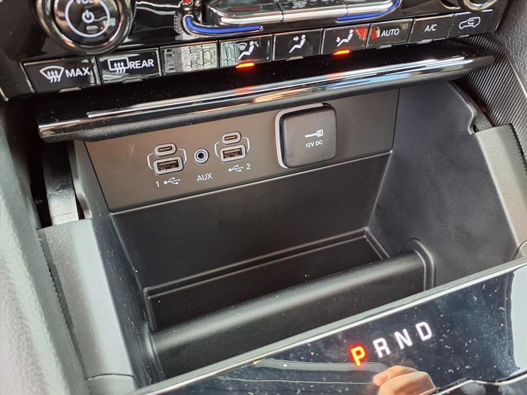 new 2025 Jeep Grand Cherokee car, priced at $43,203