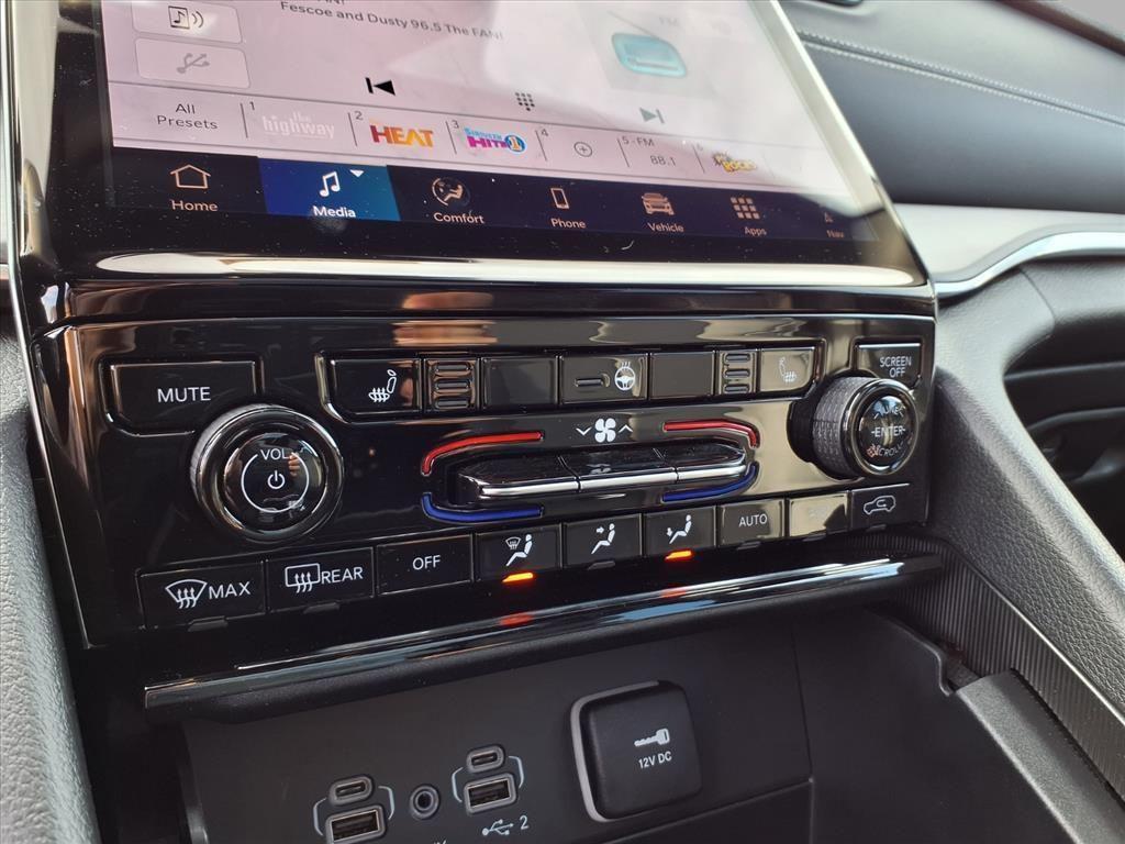 new 2025 Jeep Grand Cherokee car, priced at $43,203