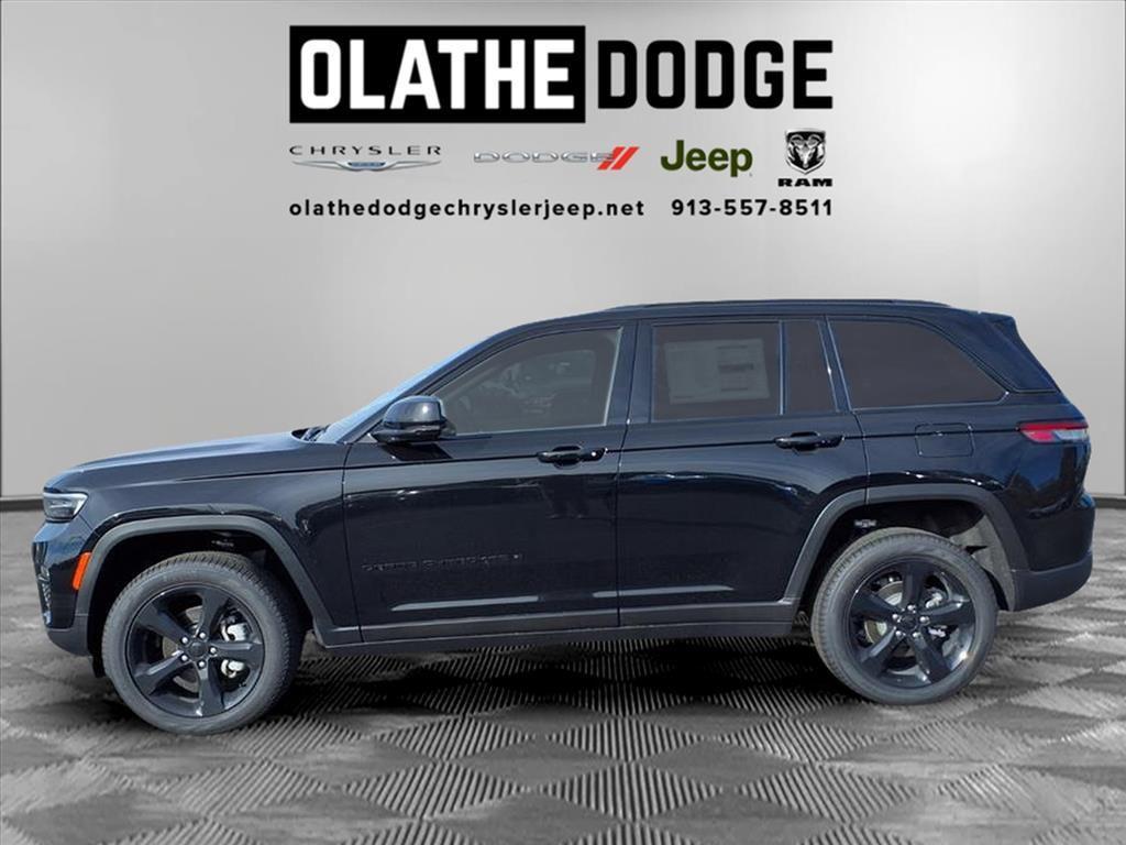 new 2025 Jeep Grand Cherokee car, priced at $43,203
