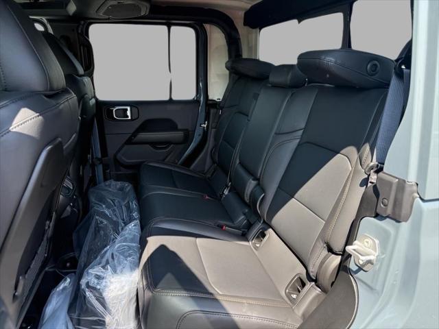 new 2025 Jeep Gladiator car, priced at $40,150