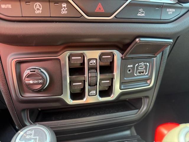 new 2025 Jeep Gladiator car, priced at $40,150