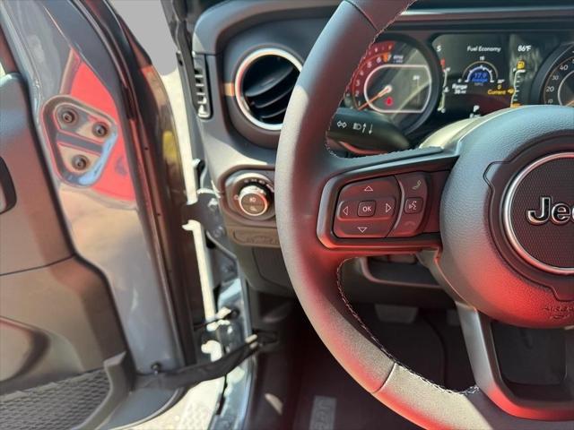 new 2025 Jeep Gladiator car, priced at $40,150
