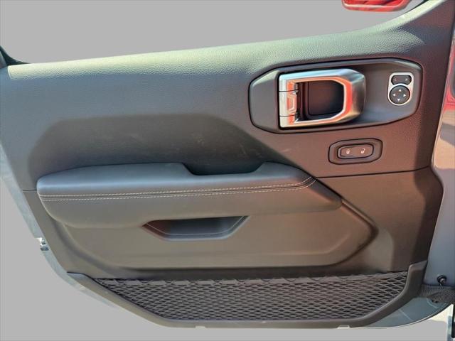 new 2025 Jeep Gladiator car, priced at $40,150