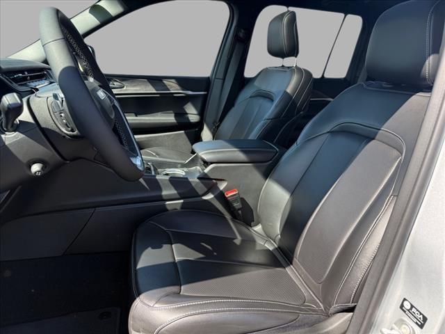 new 2025 Jeep Grand Cherokee car, priced at $50,170