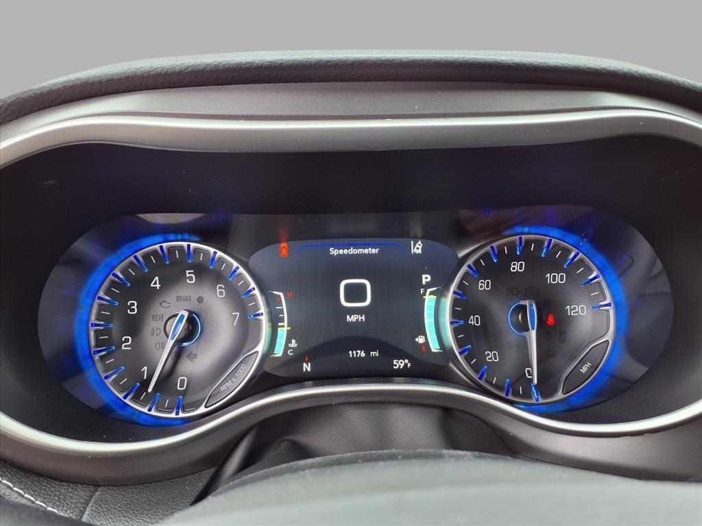 new 2026 Chrysler Pacifica car, priced at $43,370